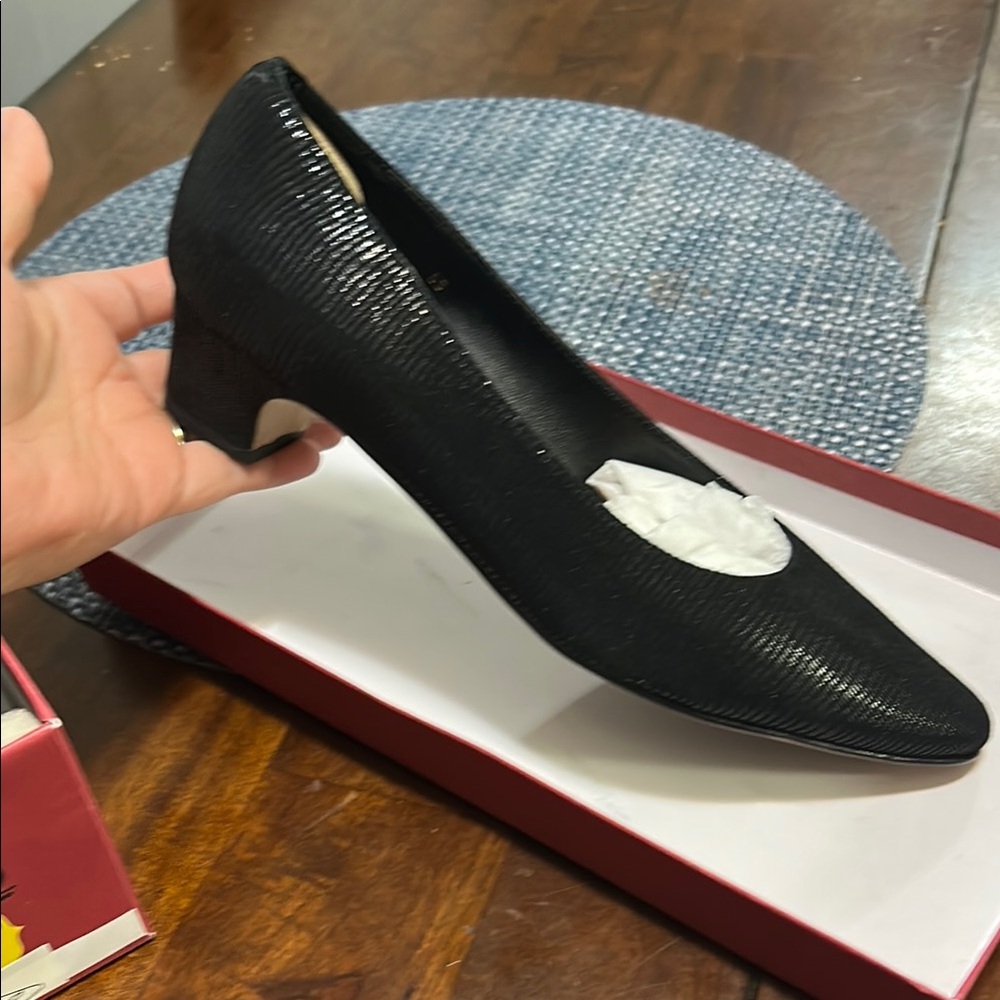 Vaneli Black Heels Classic Pump